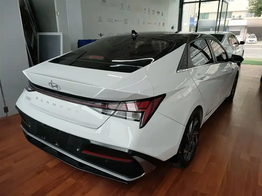 Hyundai Elantra 2024 из CN, фото 7