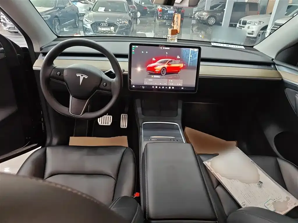 Tesla Model Y 2023 из CN, фото 9
