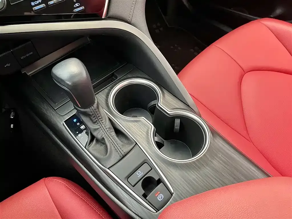 Toyota Camry 2022 из CN, фото 10