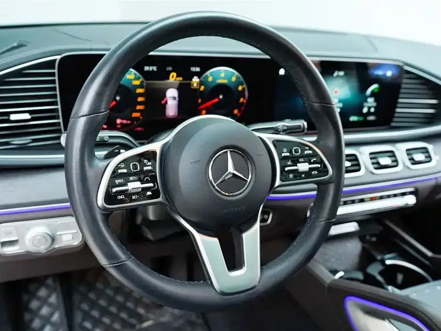 Mercedes-Benz GLE — фото 7