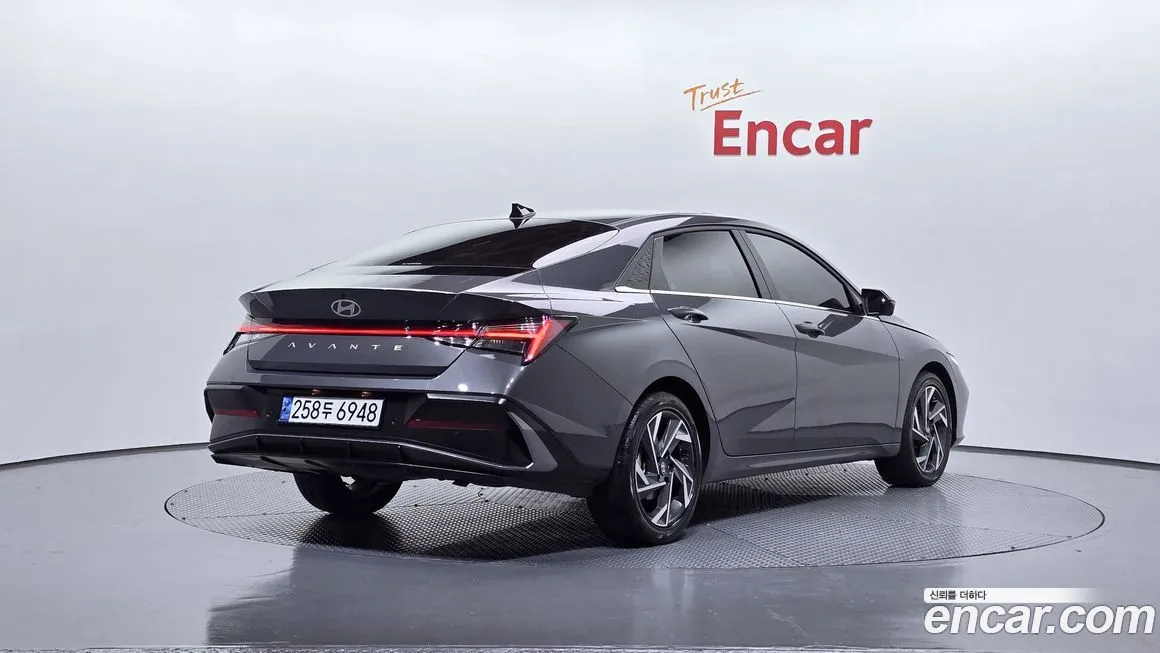 Hyundai AVANTE — фото 2