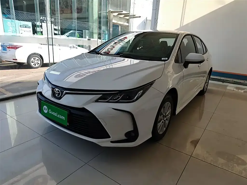 Toyota Corolla 2024 из CN, фото 2