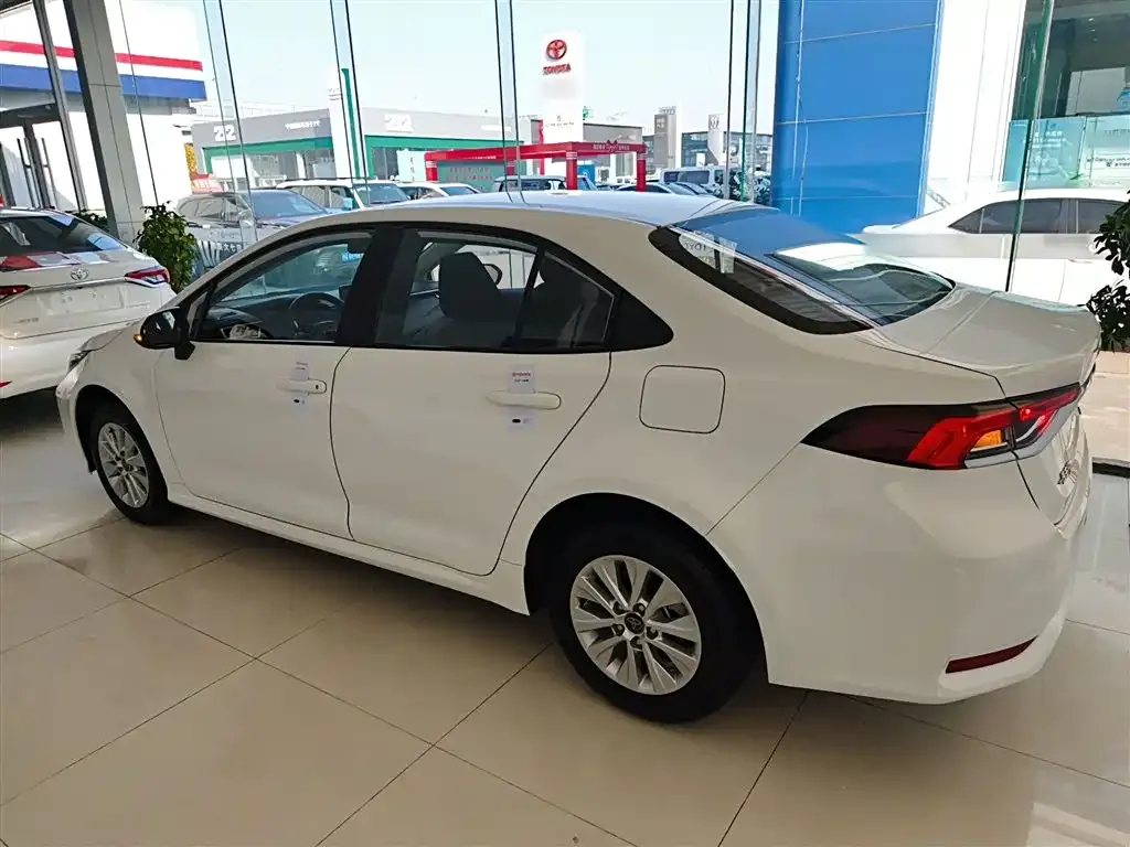Toyota Corolla 2024 из CN, фото 5