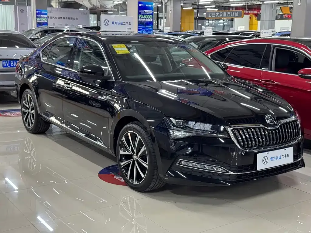 Skoda Superb — фото 3