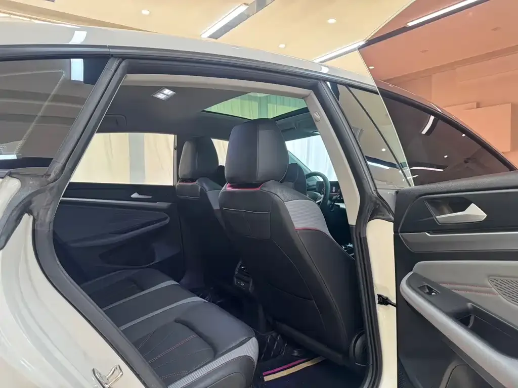 Volkswagen Lamando 2022 из CN, фото 9