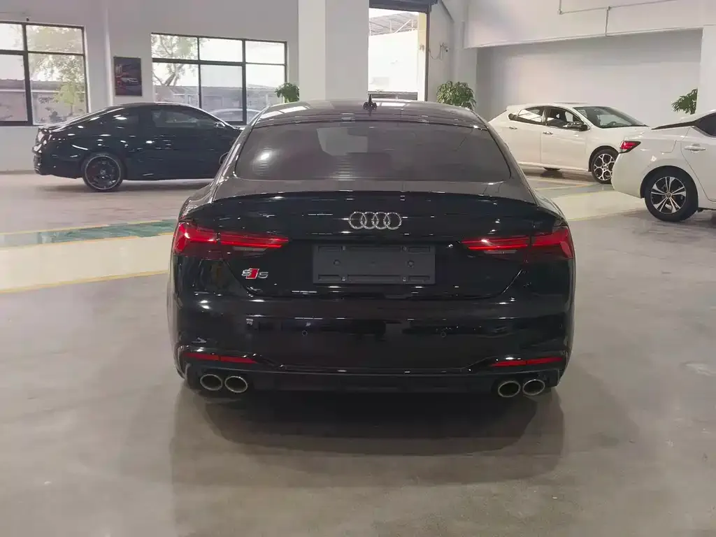 Audi S5 2022 из CN, фото 9