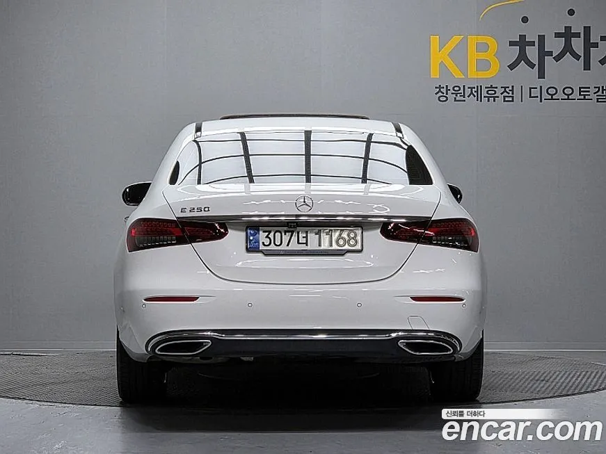 Mercedes-Benz E-Class 2021 из KR, фото 4