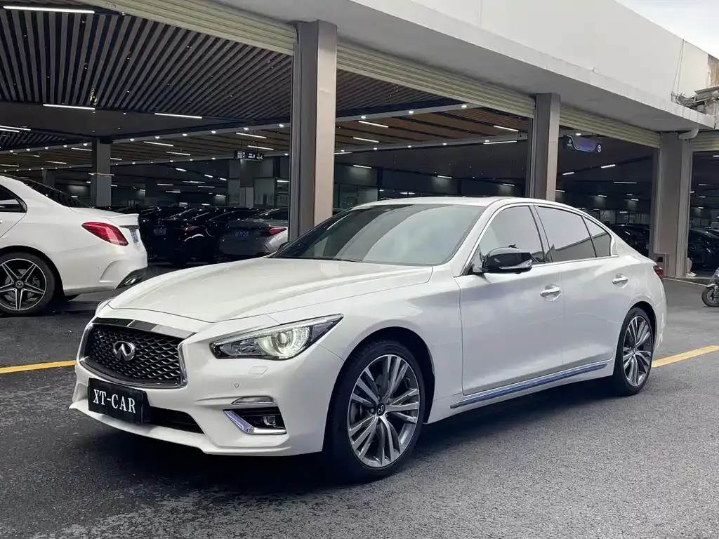Infiniti Q50L 2022 из CN, фото 1