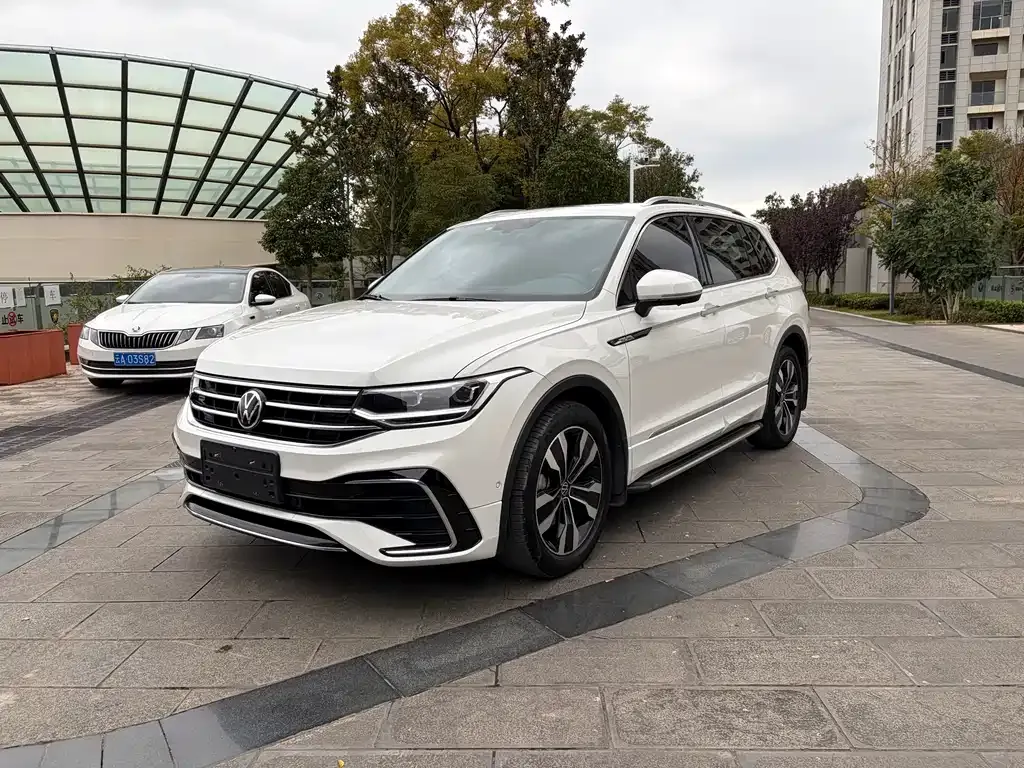 Volkswagen Tiguan L 2022 из CN, фото 1