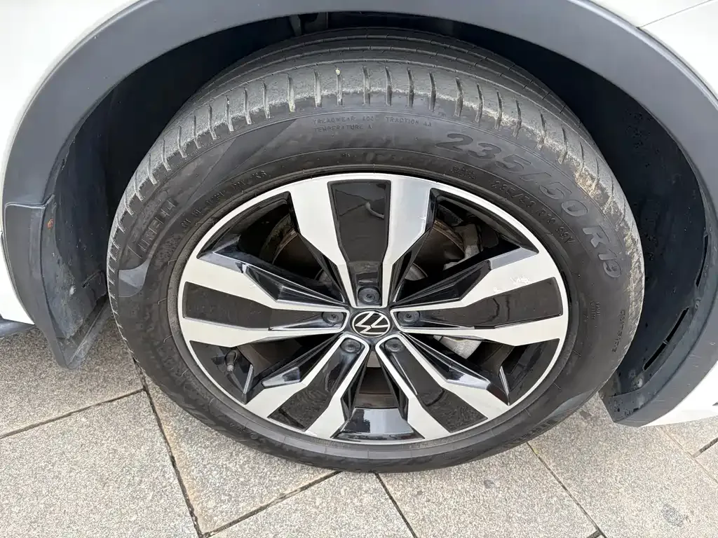 Volkswagen Tiguan L 2022 из CN, фото 10