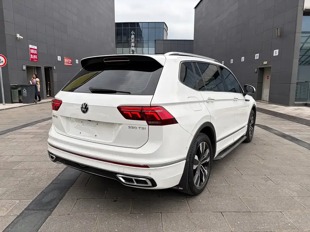 Volkswagen Tiguan L 2022 из CN, фото 4