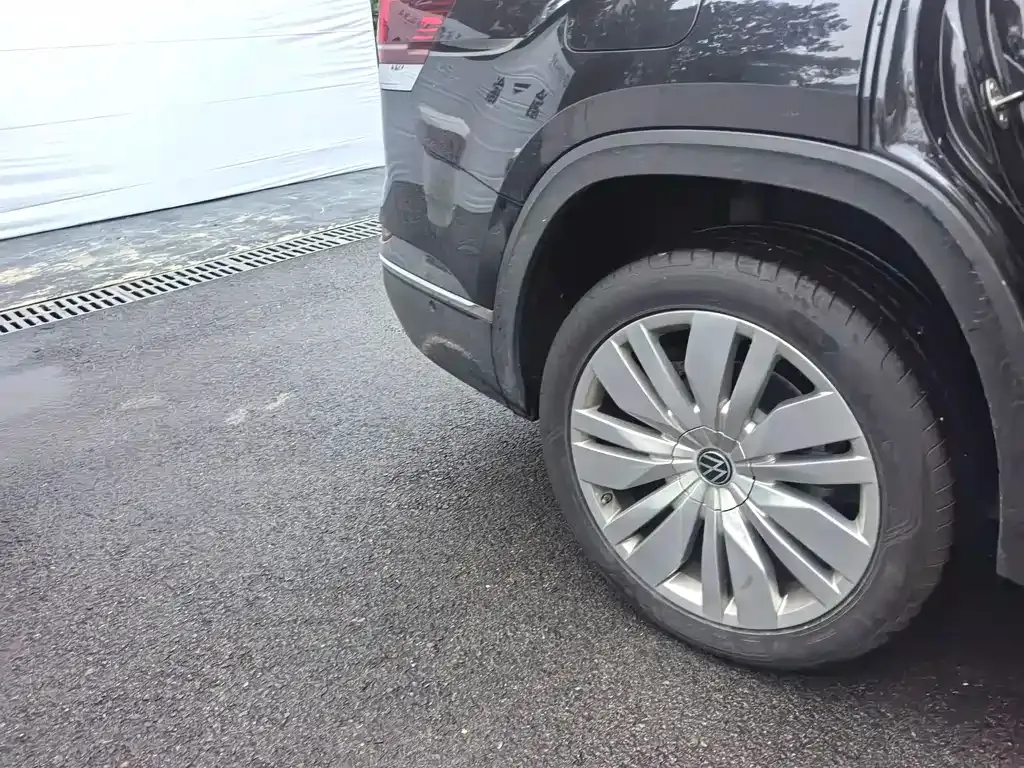 Volkswagen Teramont 2024 из CN, фото 10