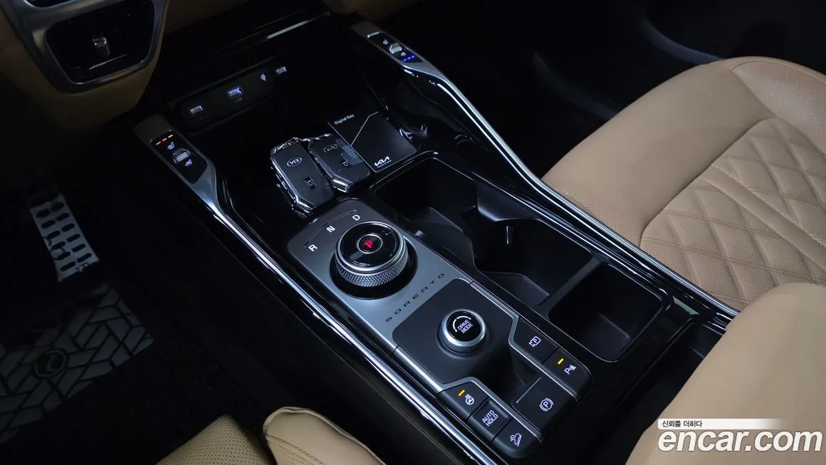 Kia Sorento — фото 9