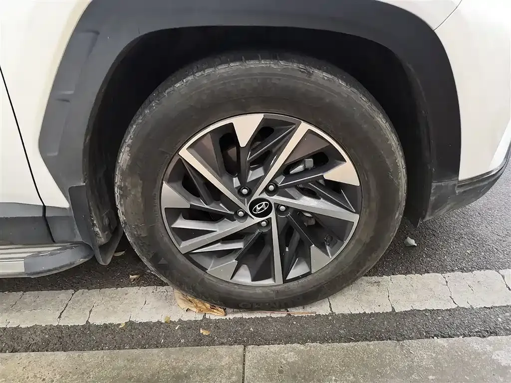 Hyundai Tucson — фото 9