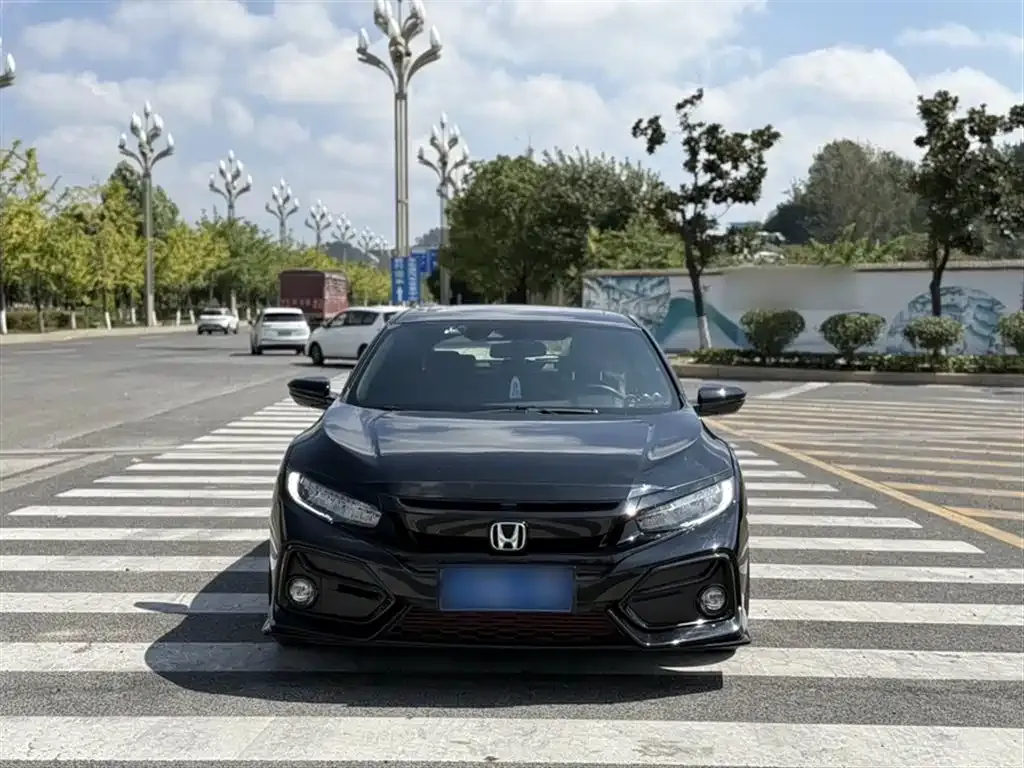 Honda Civic — фото 8