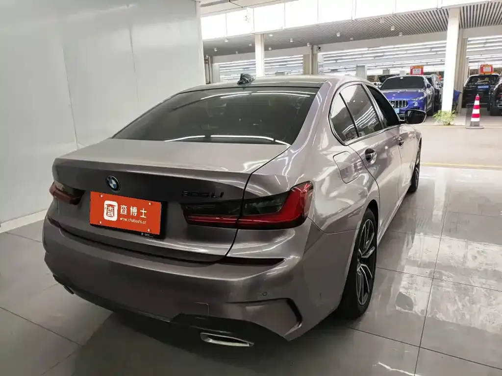 BMW 3 Series 2021 из CN, фото 2