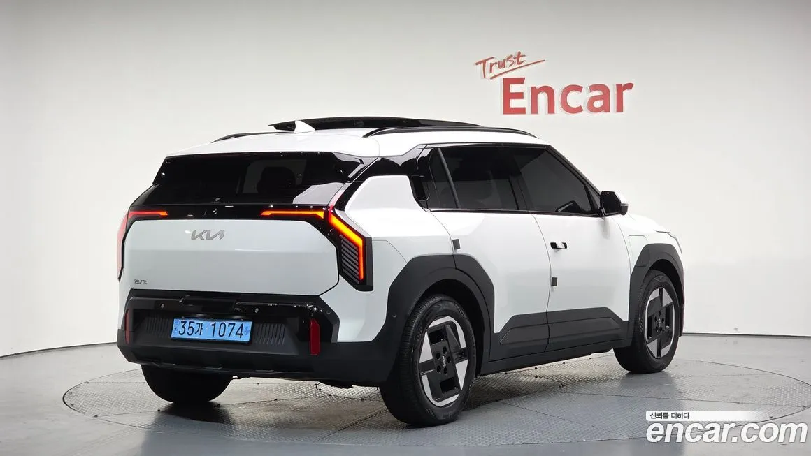 Kia EV3 — фото 2
