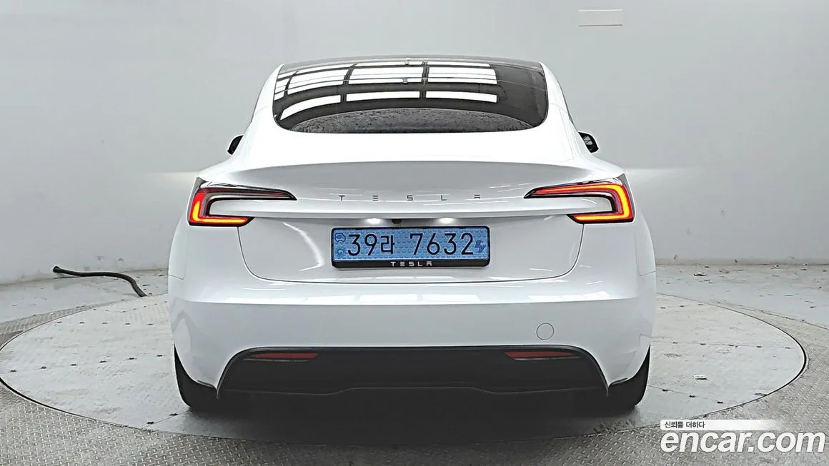 Tesla Model 3 2025 из KR, фото 4