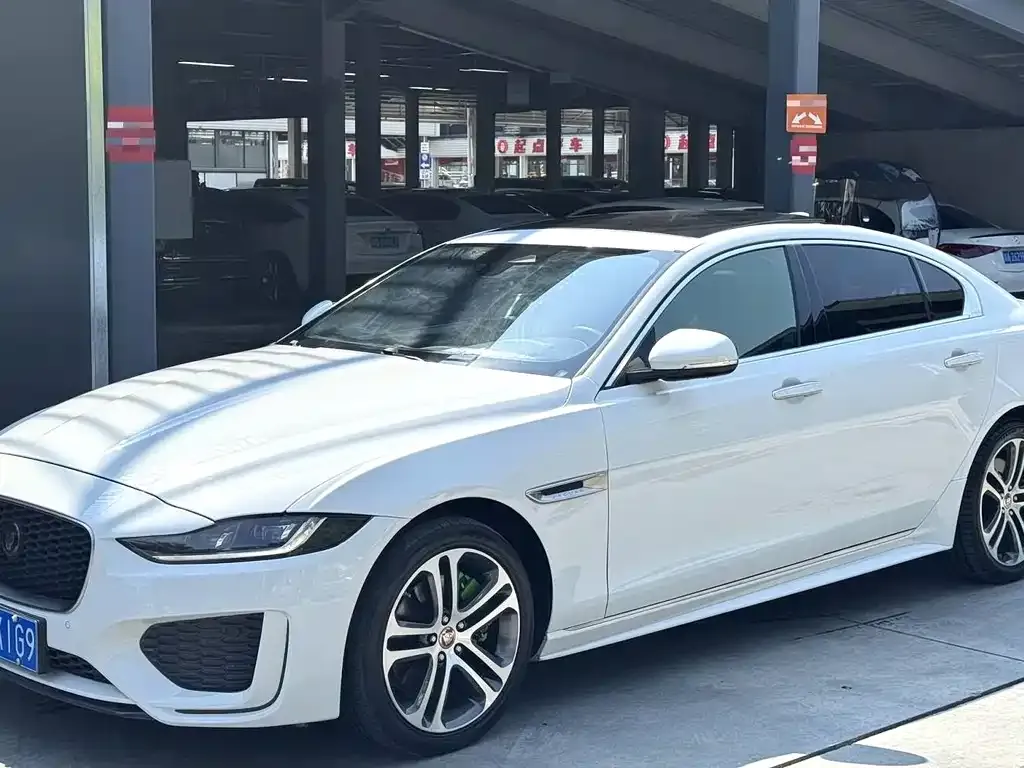 Jaguar XEL — фото 1