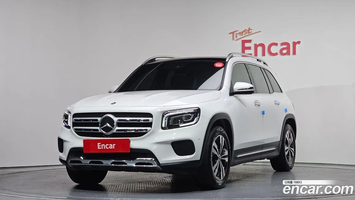 Mercedes-Benz GLB-Class — фото 1