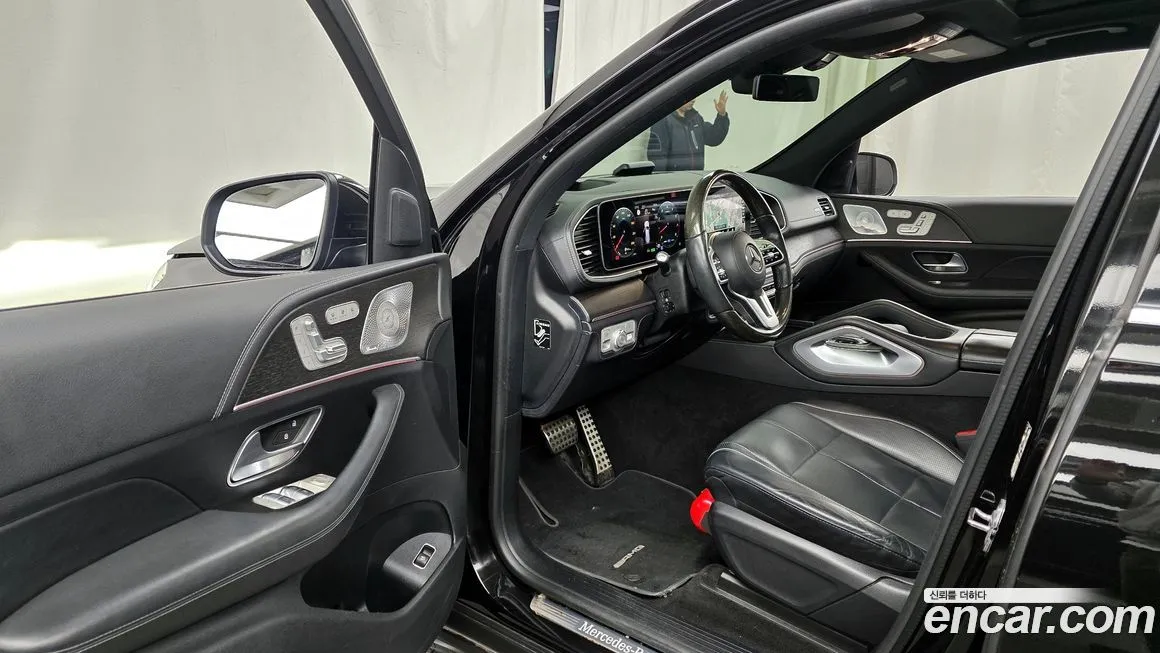 Mercedes-Benz GLS-Class — фото 10