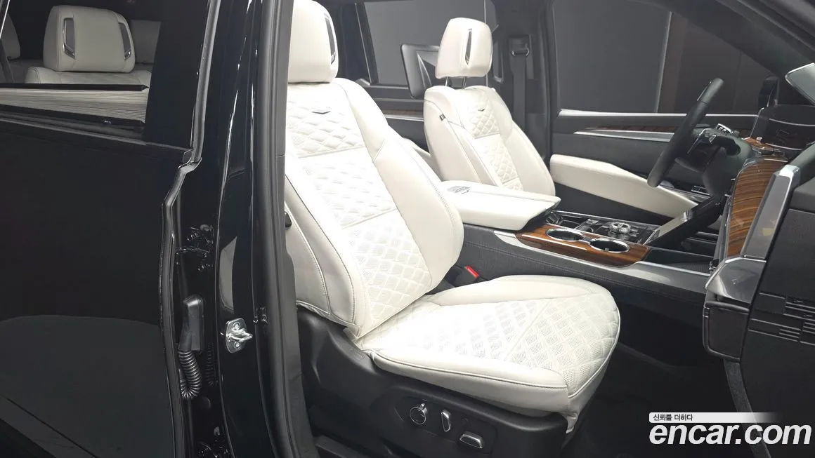 Cadillac Escalade 2025 из KR, фото 10