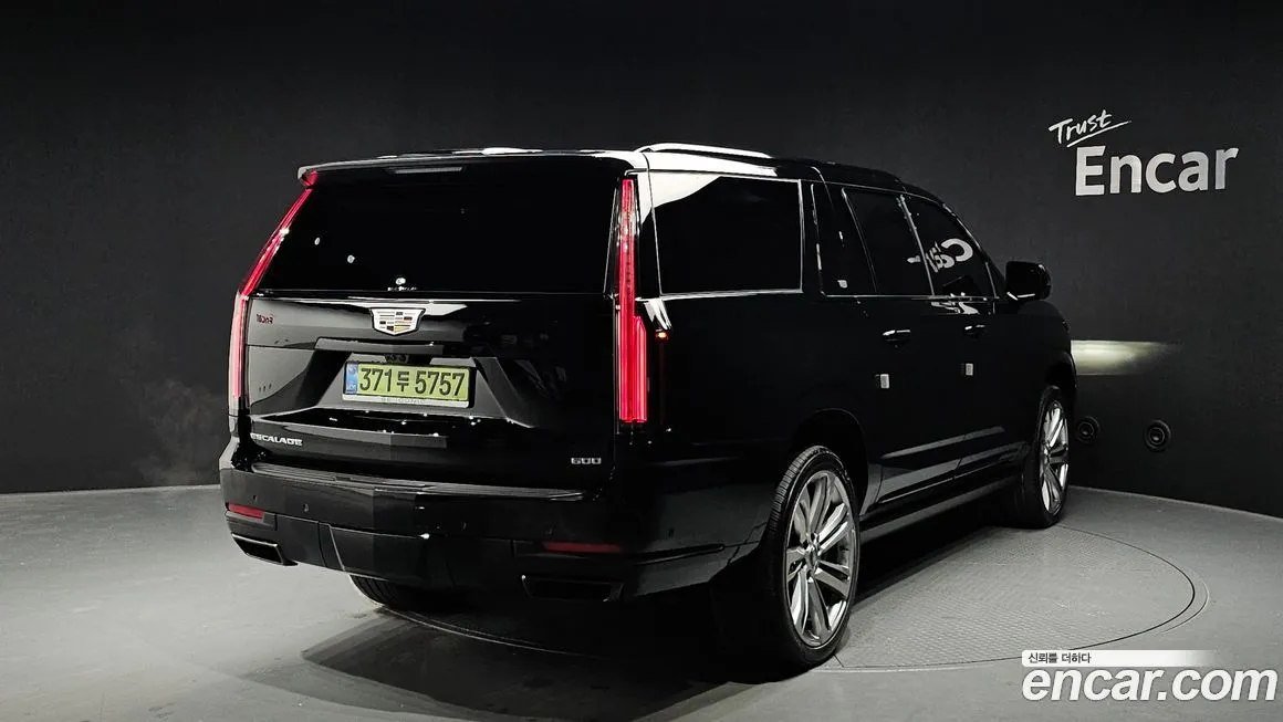 Cadillac Escalade 2025 из KR, фото 2