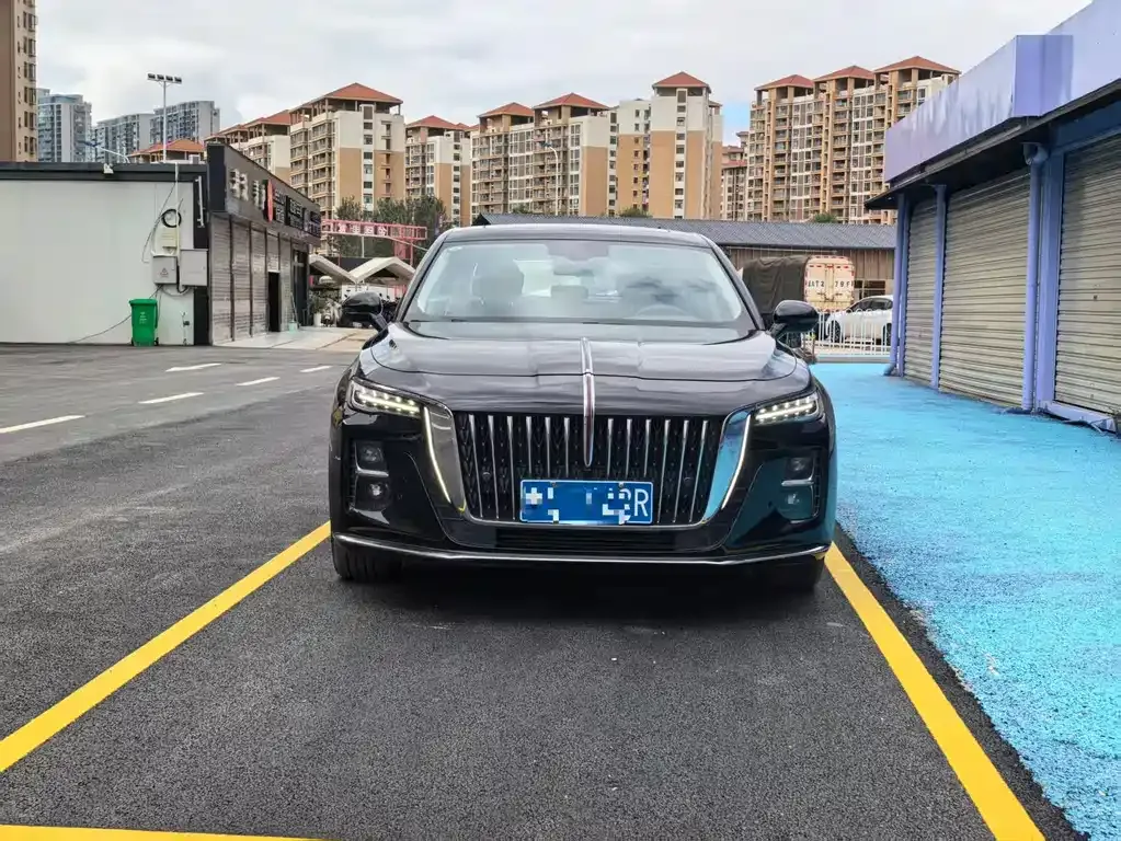 Hongqi H5 — фото 2