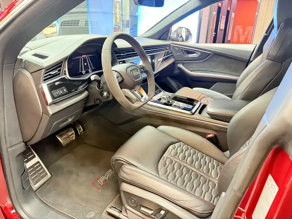 Audi RS Q8 2021 из CN, фото 5