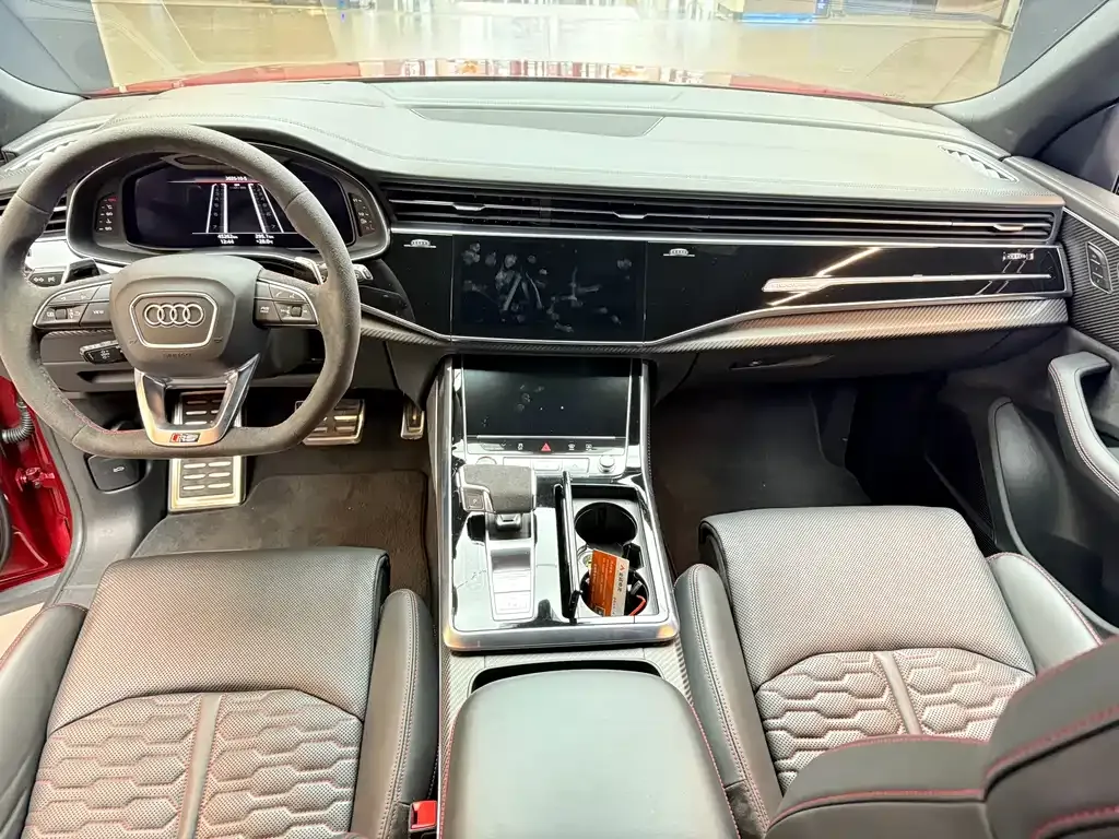 Audi RS Q8 2021 из CN, фото 7