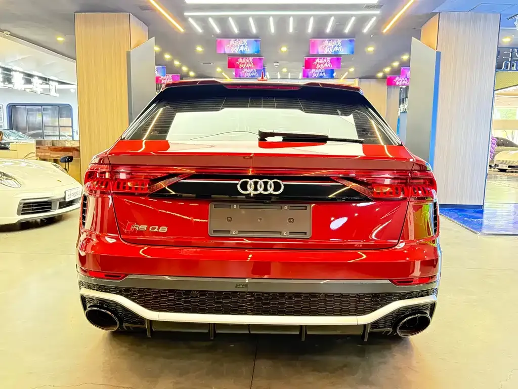 Audi RS Q8 2021 из CN, фото 8