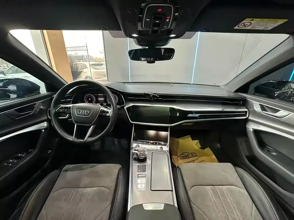Audi A6L 2024 из CN, фото 9