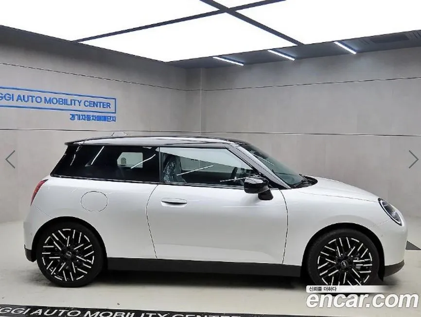 Mini Cooper 2024 из KR, фото 2