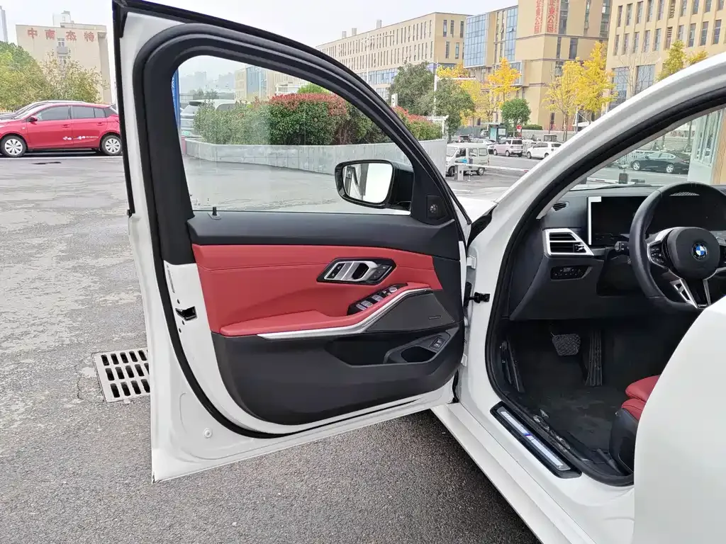 BMW 3 Series — фото 10