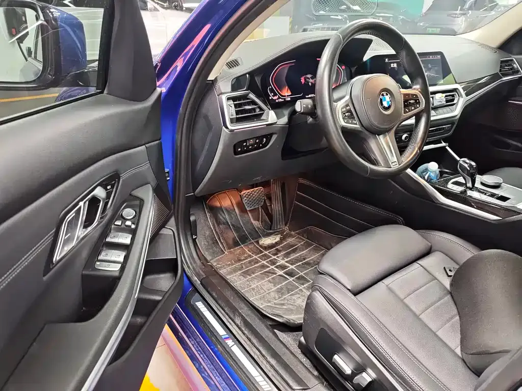 BMW 3 Series 2022 из CN, фото 4