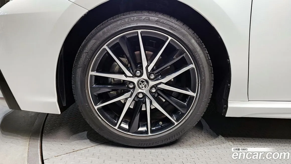 Toyota Camry 2023 из KR, фото 5