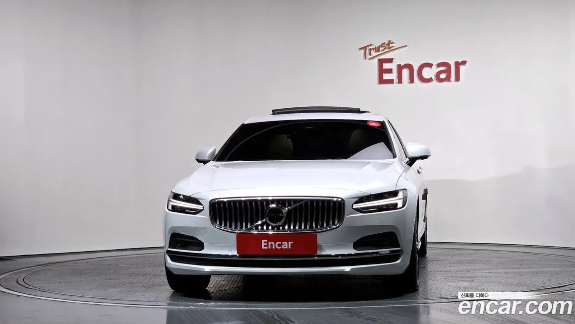 Volvo S90 2023 из KR, фото 3
