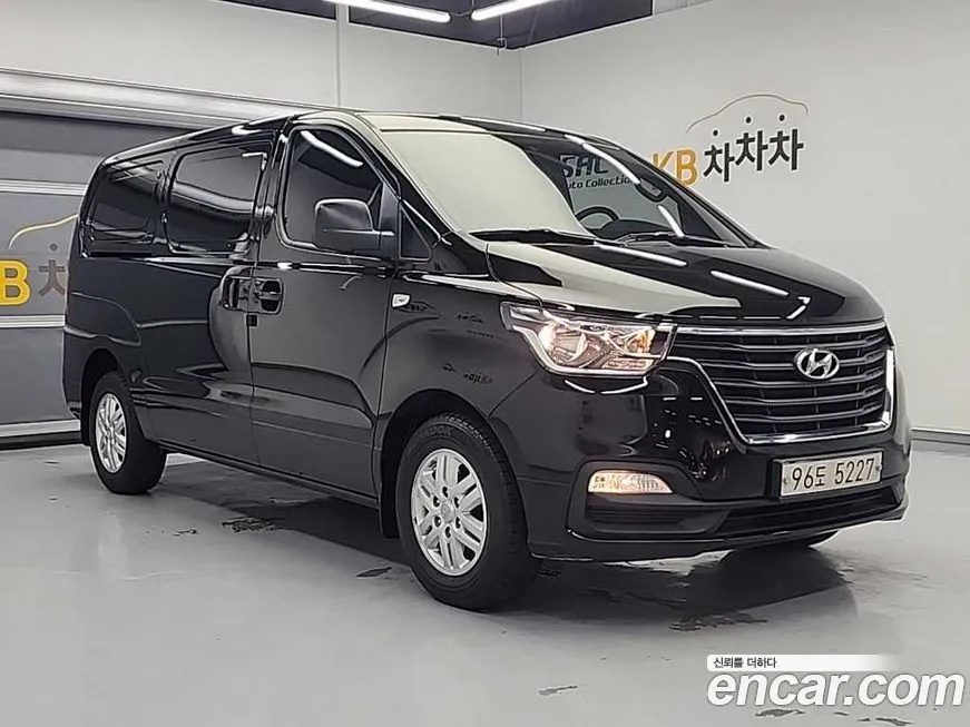 Hyundai Starex — фото 4