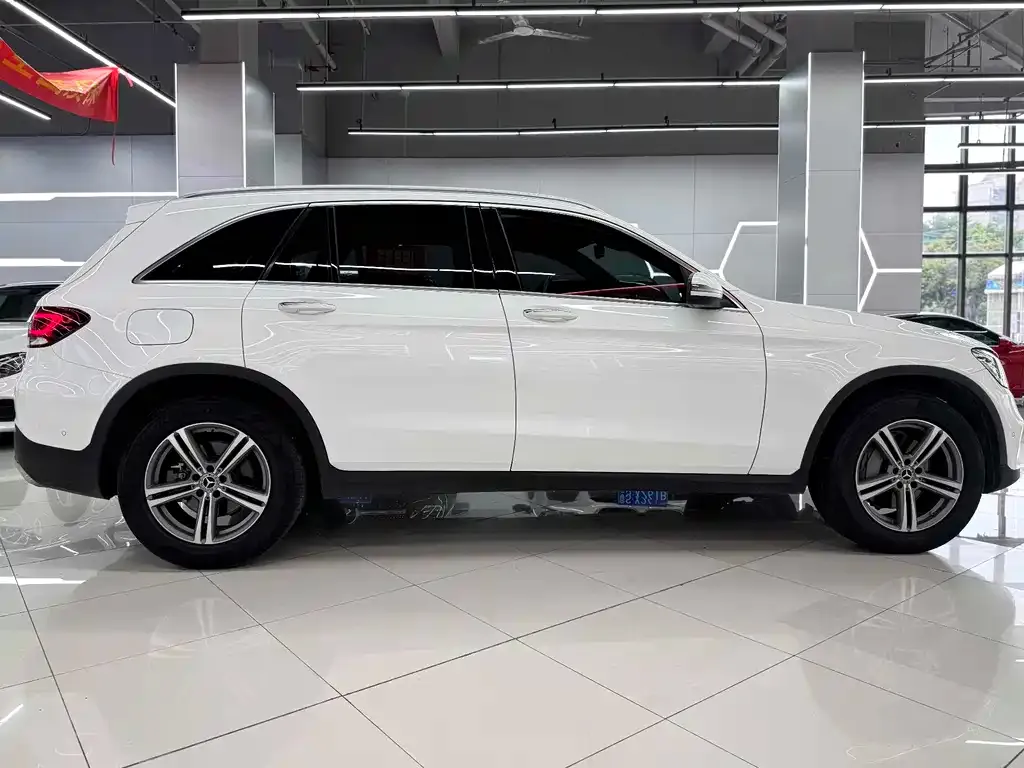Mercedes-Benz GLC — фото 10