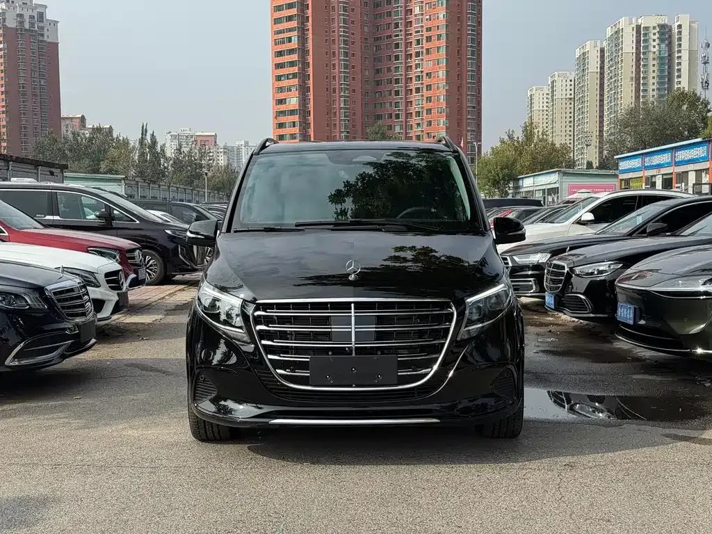Mercedes-Benz V-Class 2025 из CN, фото 2