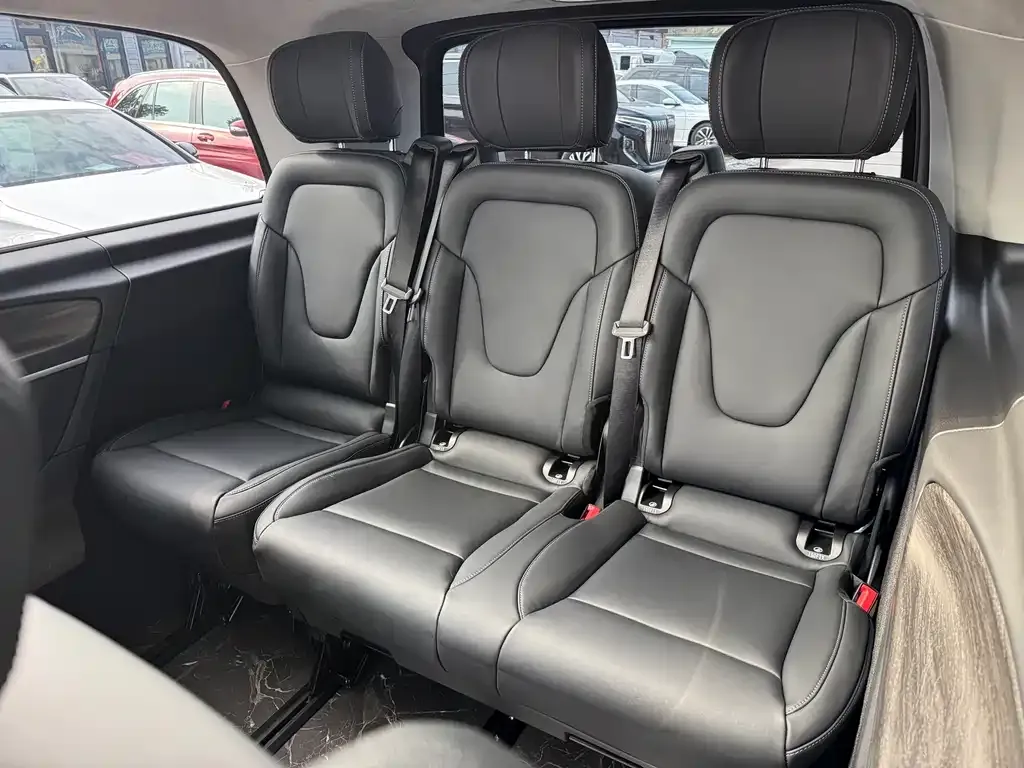 Mercedes-Benz V-Class 2025 из CN, фото 8