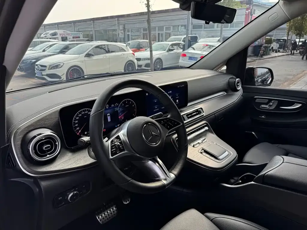 Mercedes-Benz V-Class 2025 из CN, фото 9