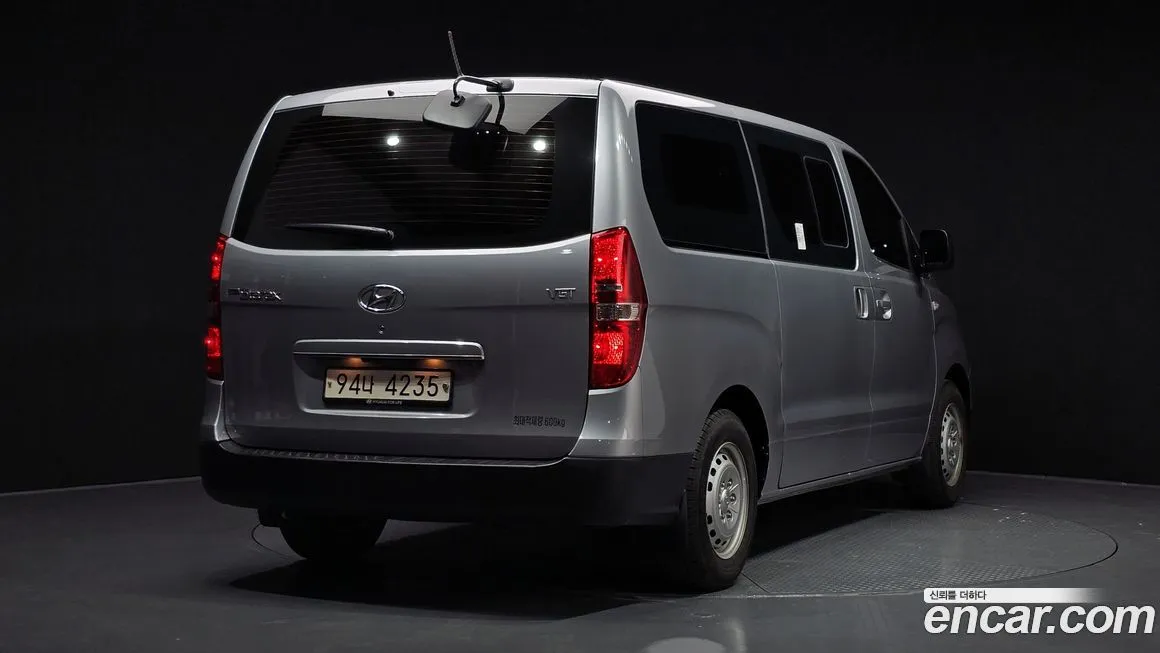 Hyundai Starex 2021 из KR, фото 2