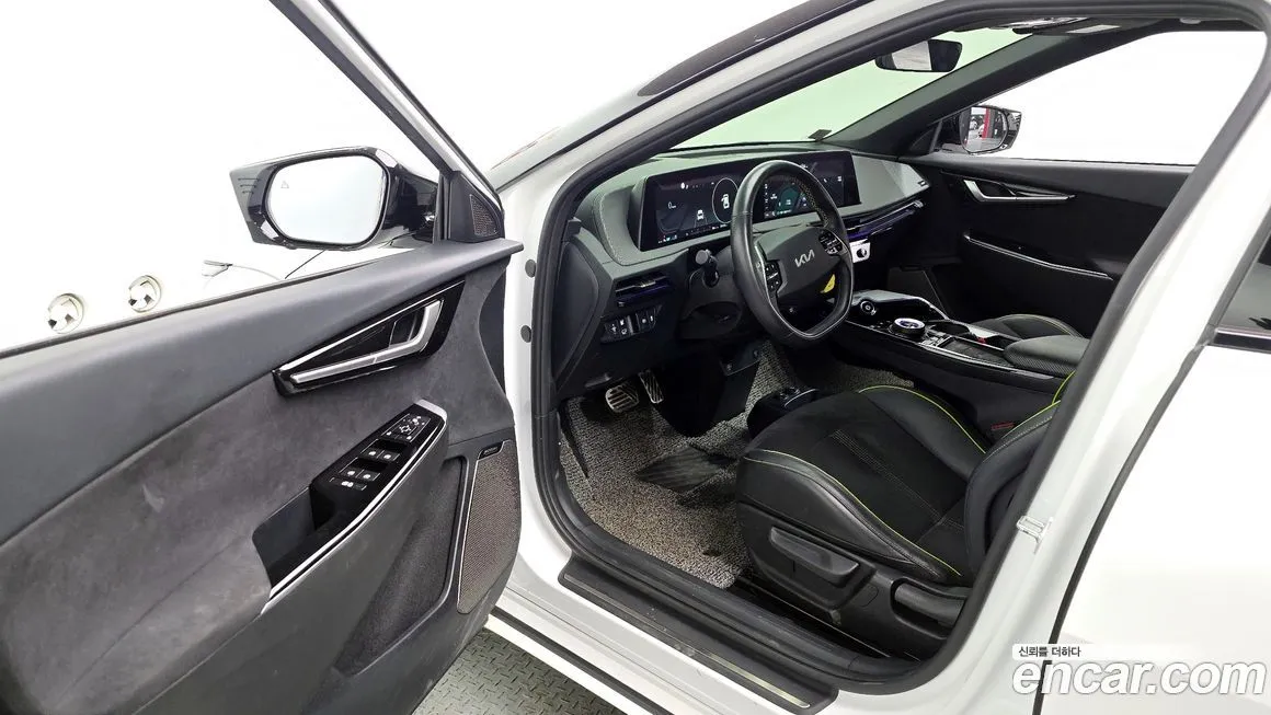Kia EV6 2023 из KR, фото 10