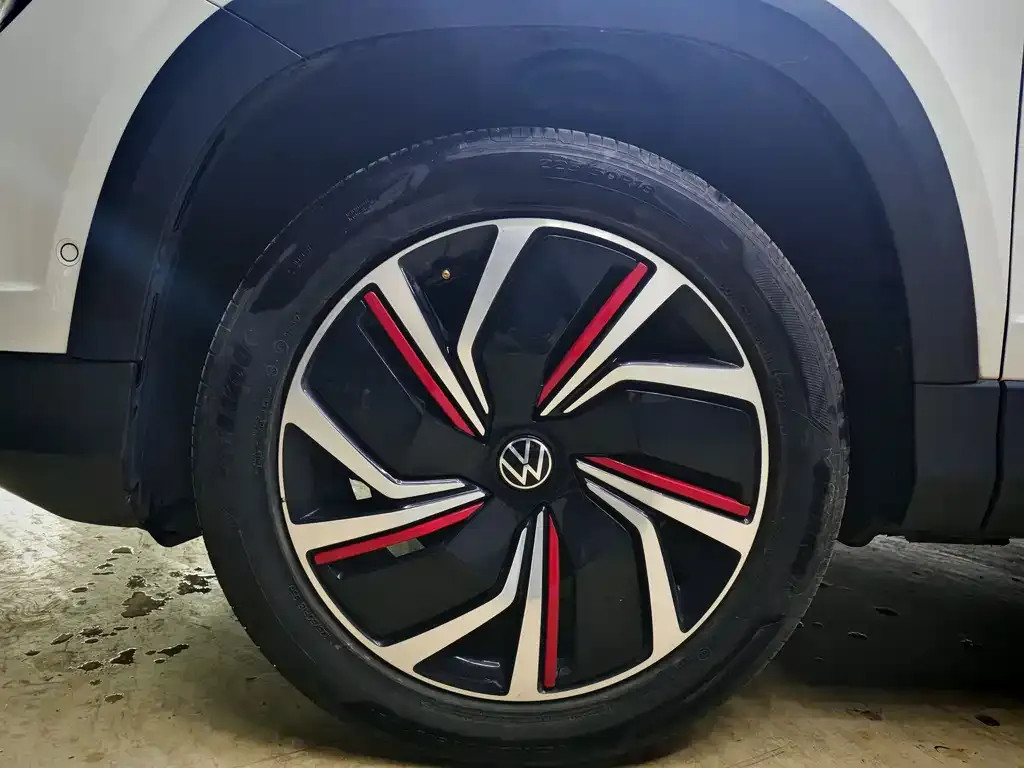 Volkswagen Tharu 2024 из CN, фото 9