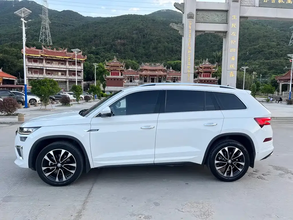 Skoda Kodiaq 2023 из CN, фото 6