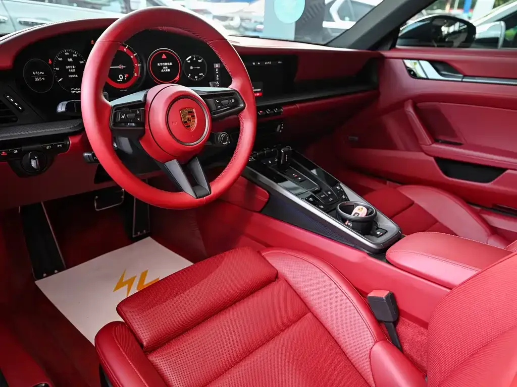 Porsche 911 2021 из CN, фото 8
