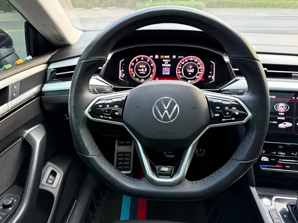 Volkswagen CC 2023 из CN, фото 7