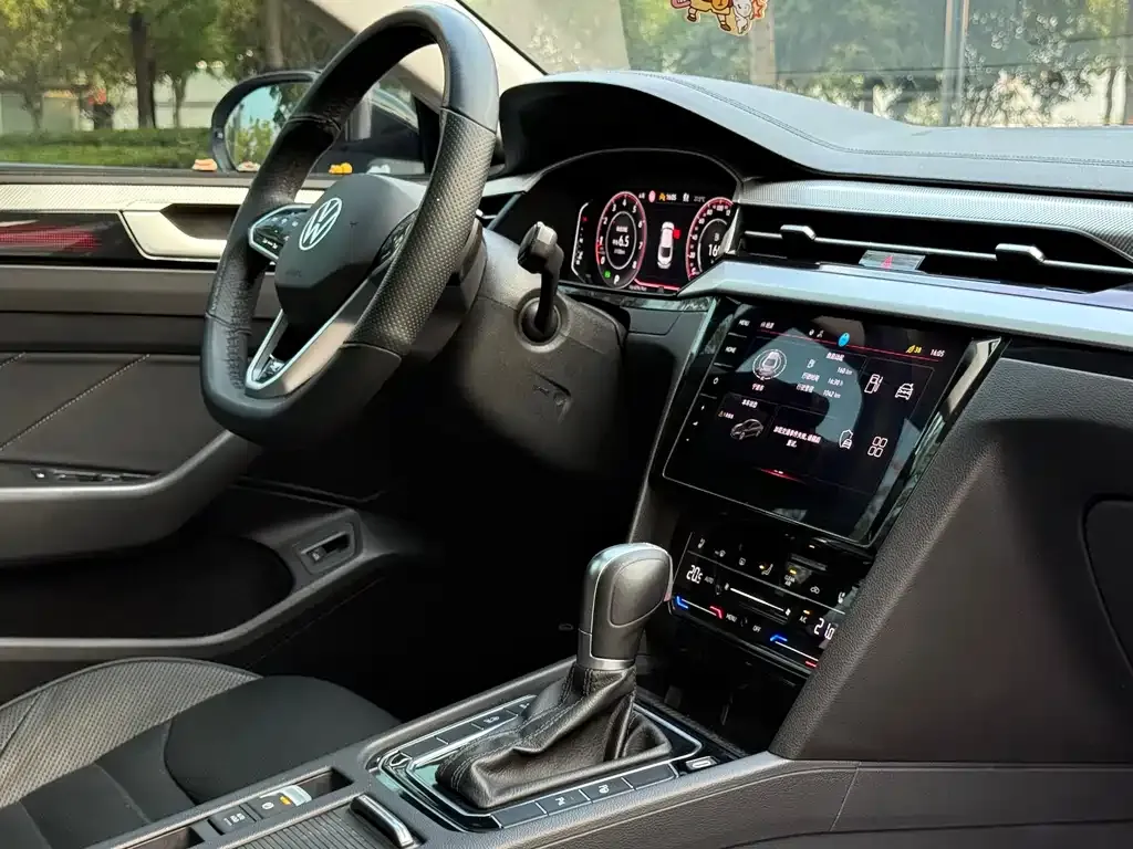 Volkswagen CC 2023 из CN, фото 9