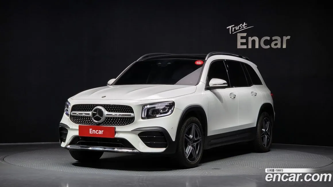 Mercedes-Benz GLB-Class — фото 1